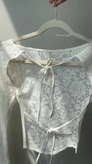 MOTEL Halfi Long Sleeve Top in Hibiscus Crochet Lace Ivory thumbnail 3