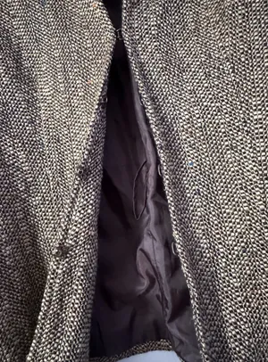 Oscar de la Renta Tweed Jacket & Skirt Set are a size 6. thumbnail 12