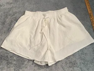 Grey bandit shorts white medium thumbnail 1