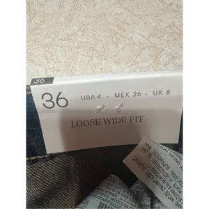 SRADIVARIUS Womans Loose Wide Fit Jeans Sz 4/32 NWT thumbnail 4