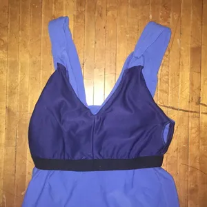 Athleta S blue workout/athletic v-neck tank top thumbnail 4