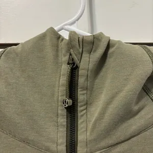 Lululemon On The Daily Hoodie Heathered Fatigue Fog thumbnail 12