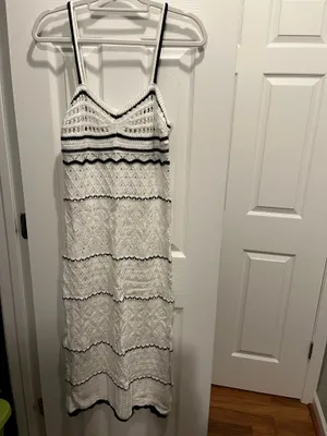 Black and white knit dress Size M thumbnail 3