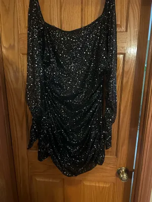 Pink dress and black dress bundle deal thumbnail 2