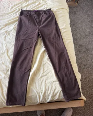 Brown Jeans thumbnail 1