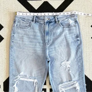 American Eagle Stretch Ripped High Rise Mom Jean in Emotional Blue Size 12 thumbnail 6