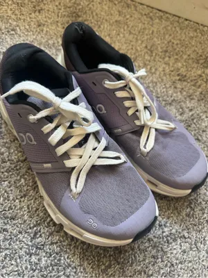 On Running Women’s Cloudflyer 4 Low Top Sneakers thumbnail 12