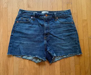 Universal Threads Jean Shorts thumbnail 1