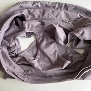 Lululemon Speed Up Short 2.5 Inch Sz 10 thumbnail 8