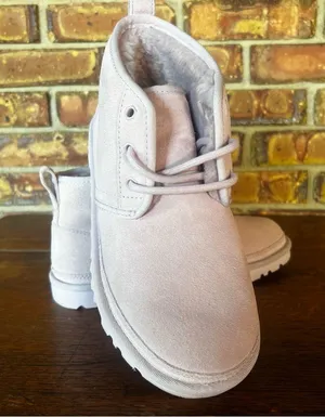 UGG Neumel Women's Boot Size 7 #241A thumbnail 7