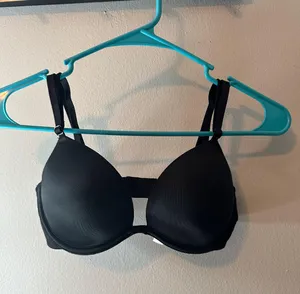 Victoria's Secret Push-up Bra thumbnail 1