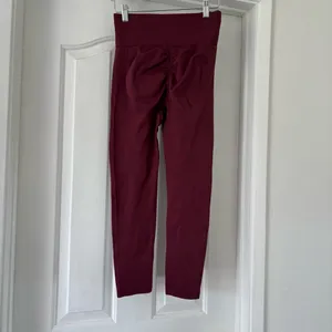 Halara Burgundy Wine Red Seamless Leggings 7/8 High Waisted Smooth S thumbnail 4