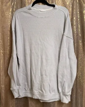Aerie Light Gray White Textured Knit Oversized Lightweight Sweater XS thumbnail 1