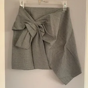 Zara Black & White Houndstooth mini Skirt with Bow Knot thumbnail 4