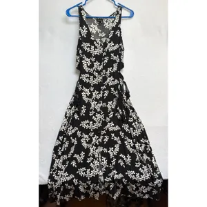 Who What Wear Black Floral Maxi Dress Side Cut Out Tassel Tie Small thumbnail 2