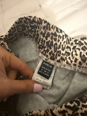 SHEIN leopard print shorts thumbnail 2