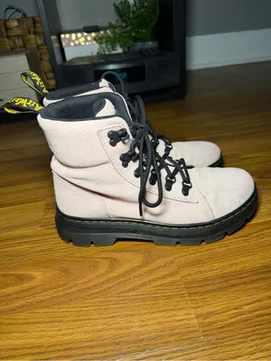 Dr. Martens Women's Pink Suede Combs Boots Combat Grunge Hiker Barbie 8 thumbnail 3