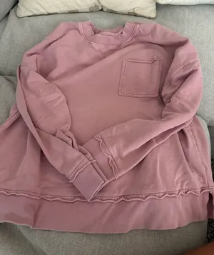 Boutique Top thumbnail 1