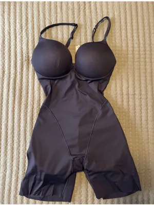 SKIMS Butt and Hip Enhancing (G16) Mid Thigh Bodysuit size S NWT thumbnail 2