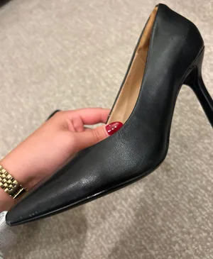 Nordstrom Rack Pointed Leather Black Heels thumbnail 4