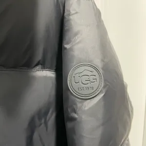 UGG Vickie Black Puffer Jacket Size XS thumbnail 8