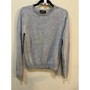 Juicy Couture Black Label Italian cashmere crewneck sweater Size Medium thumbnail 2