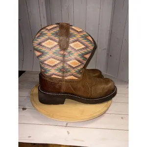 Ariat Women's Fatbaby Heritage Farrah Western Boots 8B thumbnail 2