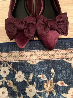 NWOT Bow Pointed Flats in Deep Purple Size 6 thumbnail 5