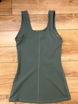 Gymshark Women’s athletic tank top size XS thumbnail 5