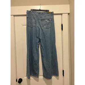 American Eagle Super High Rise Baggy Wide Leg Jeans Blue Raw Hem Size 12 Regular thumbnail 4