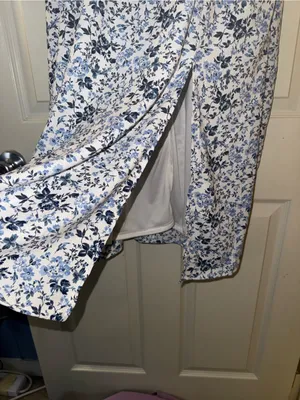 Francesca's Collections White and Blue Floral Midi Dress thumbnail 6