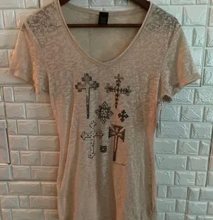 NWT Troo Woman's 4 crosses medium blouse thumbnail 1