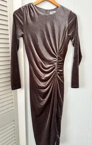 Velvet Formal Dress Brown Size 6 thumbnail 1
