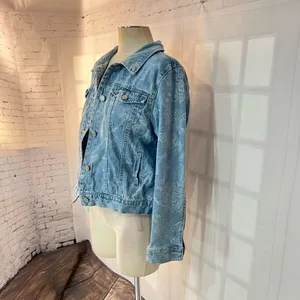 Mudd light blue denim jacket with soft white floral print size xl thumbnail 3