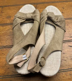 Womens Tan Suede Espadrille Wedge Sandals Bow Slingback Buckle Size 41‎ thumbnail 1