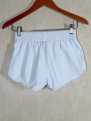 ALO Yoga Women’s Pull On Shorts 2” in White XXS thumbnail 4