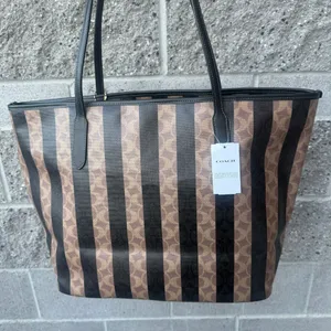 coach Large City Tote Bag In Signature Canvas With Stripe cbi03 thumbnail 2