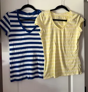 GAP V-Neck Tees thumbnail 1