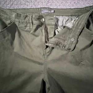 Torrid‎ Wide Leg Crop Pants Womens 20R Olive Green High Rise Stretch Cotton thumbnail 3