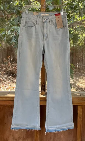 Levi’s Women's 726 High Rise Flare Jeans Light Wash Size 29/30. NEW! thumbnail 1