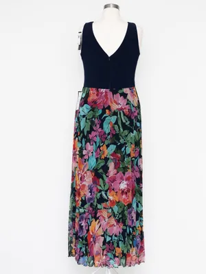 Xscape. Sleeveless Floral Maxi‎ Dress thumbnail 3