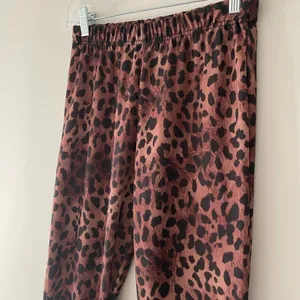 Nasty‎ Gal Leopard Print Flare Pants - Size 4 thumbnail 3
