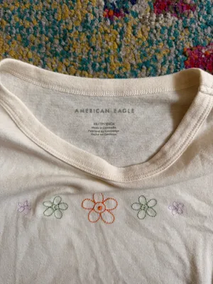 American Eagle Flower Baby Tee XS thumbnail 2