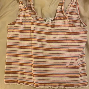 Rue 21 Rainbow tank with lettuce edge thumbnail 1