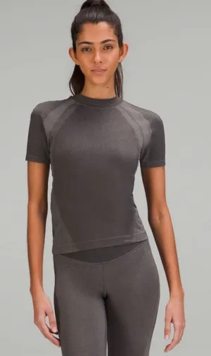 Lululemon Seamless Training Short Sleeve Gull Grey thumbnail 1