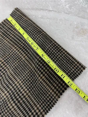 Classic Houndstooth Fringe Shawl Scarf 100% cashmere made in Scotland Neutral thumbnail 3