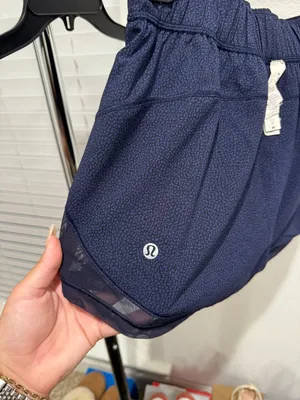 Lululemon Reversable Shorts thumbnail 9