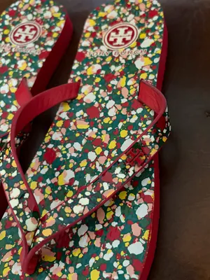 Tory Burch Poppy Red Legacy Paisley Women's Flip Flop Size 6 Sandals thumbnail 3