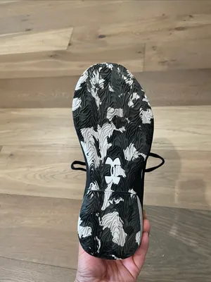 Women’s Under Armour UA HOVR Ascent Basketball Shoes 9 Black White 3025680 001 thumbnail 15
