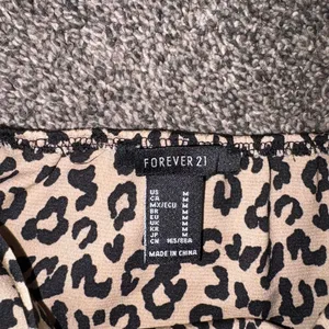 Forever 21 leopard print crop top in a M thumbnail 2